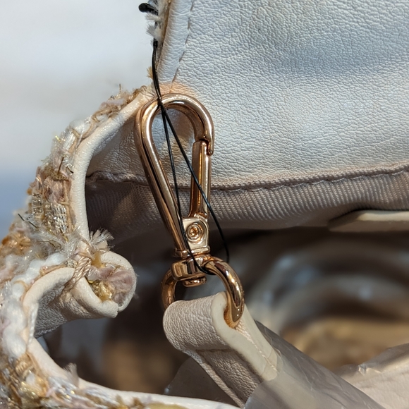 LC Lauren Conrad Vegan Leather purse - Picture 7 of 7